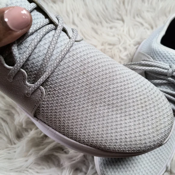 Vessi Everyday Women's White Waterproof Athletic Running Shoes Size 8 - Picture 3 of 10